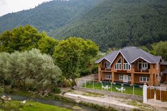 StayVista at Gaash Cottage