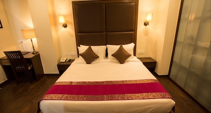 The Royal Court Hotel & Spa Room Type - Club Room with Sofa and Work Desk The Royal Court Hotel & Spa Room Type - Club Room with Sofa and Work Desk