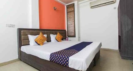 Hotel Maharaja Palace Room Type - AC Double Bed