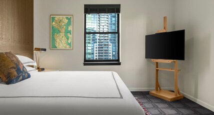 Kimpton Palladian Hotel, an IHG hotel Room Type - 1 King City View