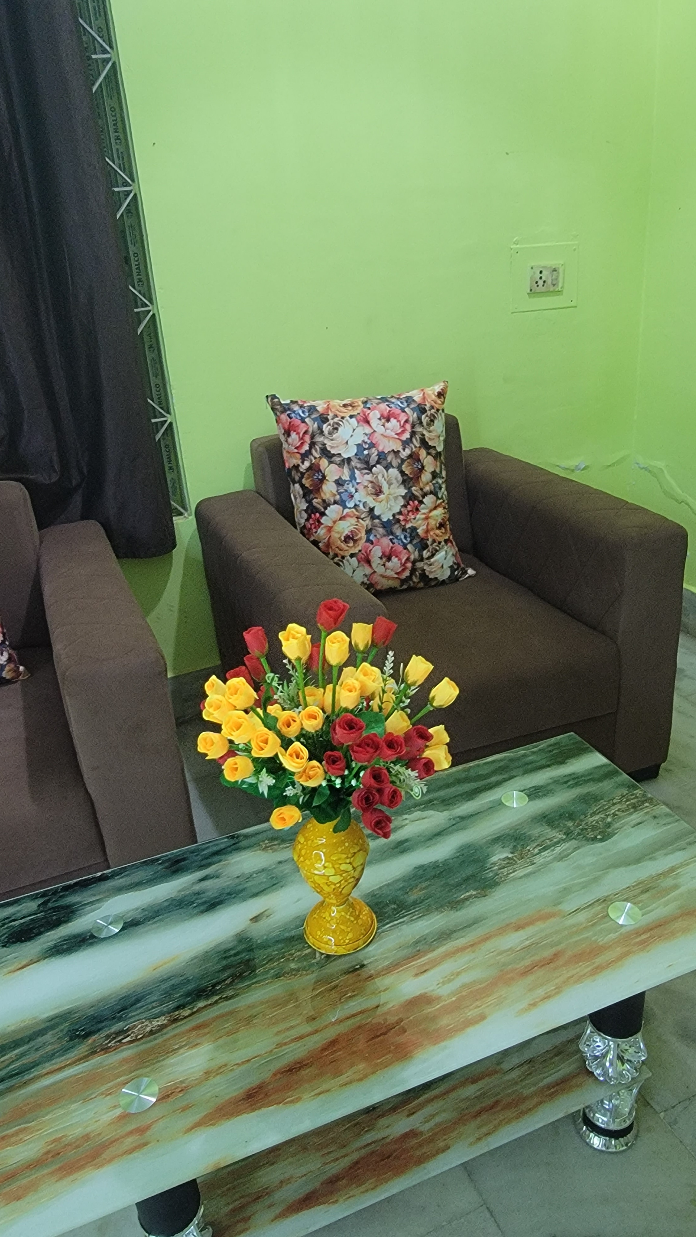 Majesty Manor Homestay - Tap to explore photos