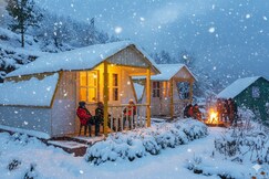 Auli Resort (10m Walkin from ChairCar)