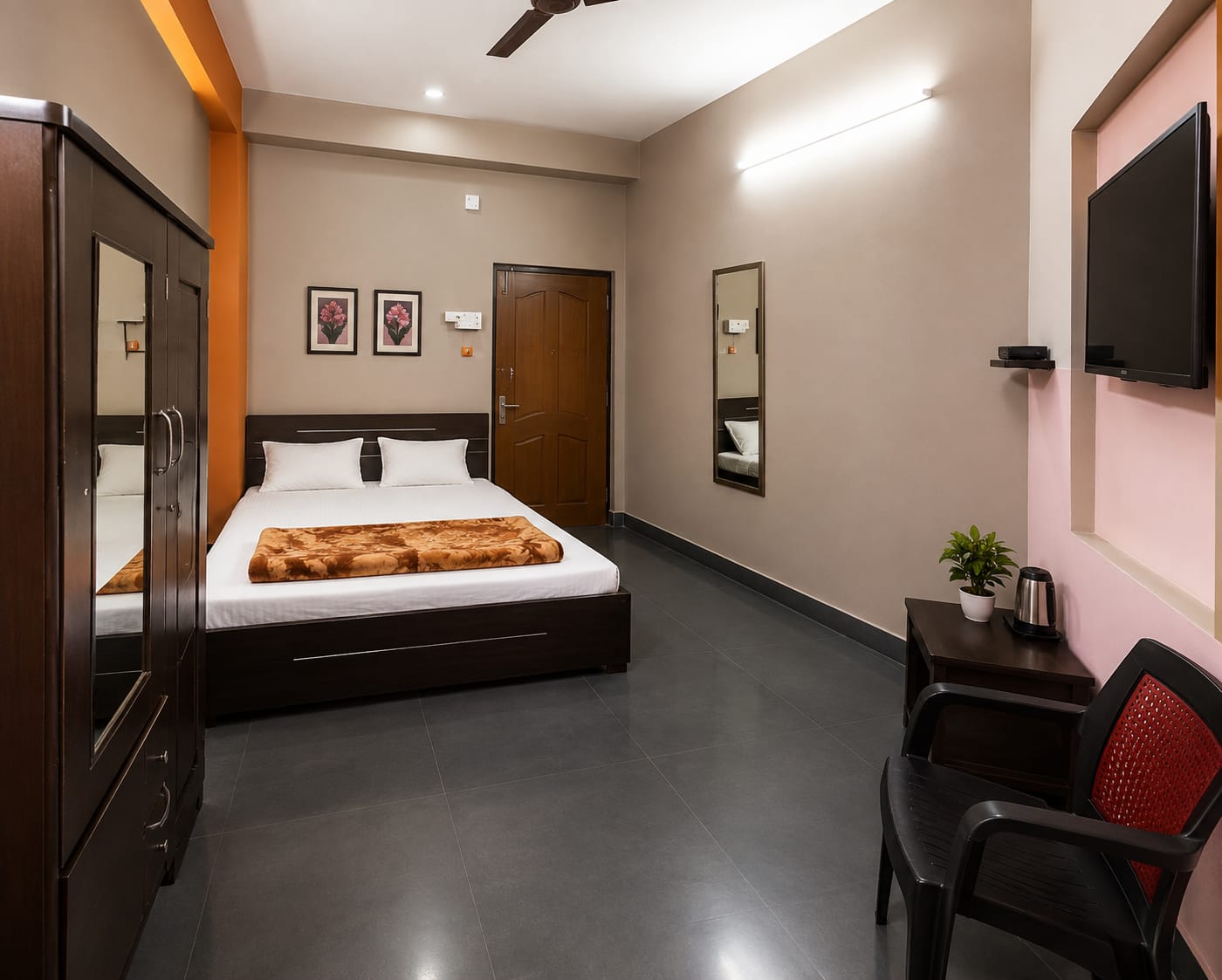 Hotel Palash Ajodhya - Tap to explore photos