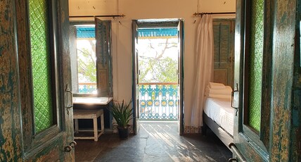 Barefoot Boutique Hotel Udaipur Room Type - Haveli room with Balcony n Lake View