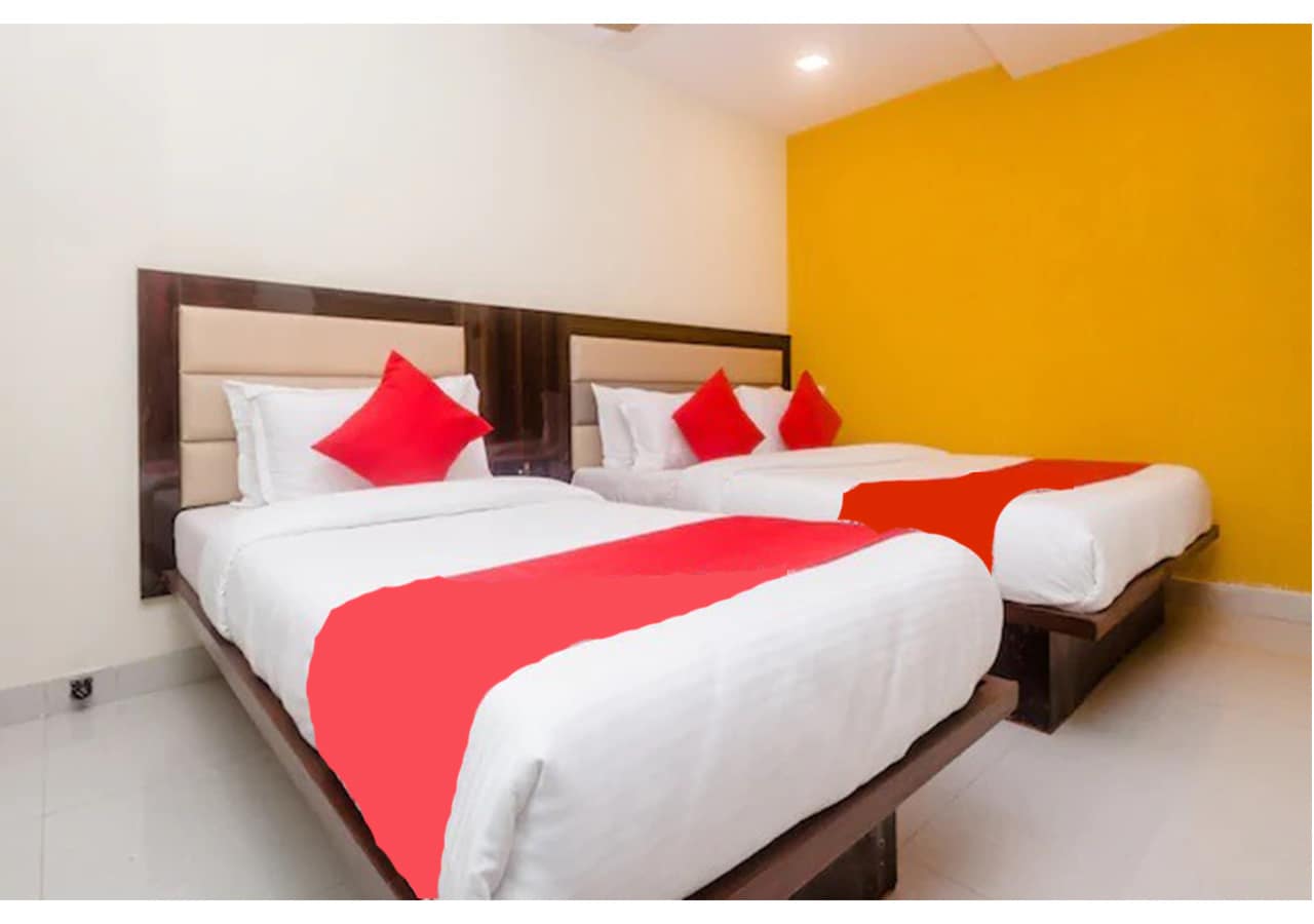 Hotel Spring Hills Near NESCO Exhibition Centre - Tap to explore photos
