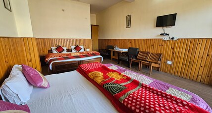 Hotel Bala Paradise Room Type - Super Deluxe Four Bed