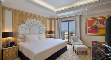 DoubleTree by Hilton Resort  & Spa Marjan Island Room Type - ARABIAN ONEBEDROOM SEAVIEW