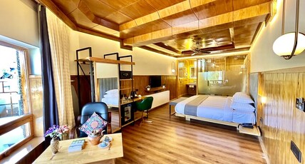 Hotel Cho Palace Room Type - Premium