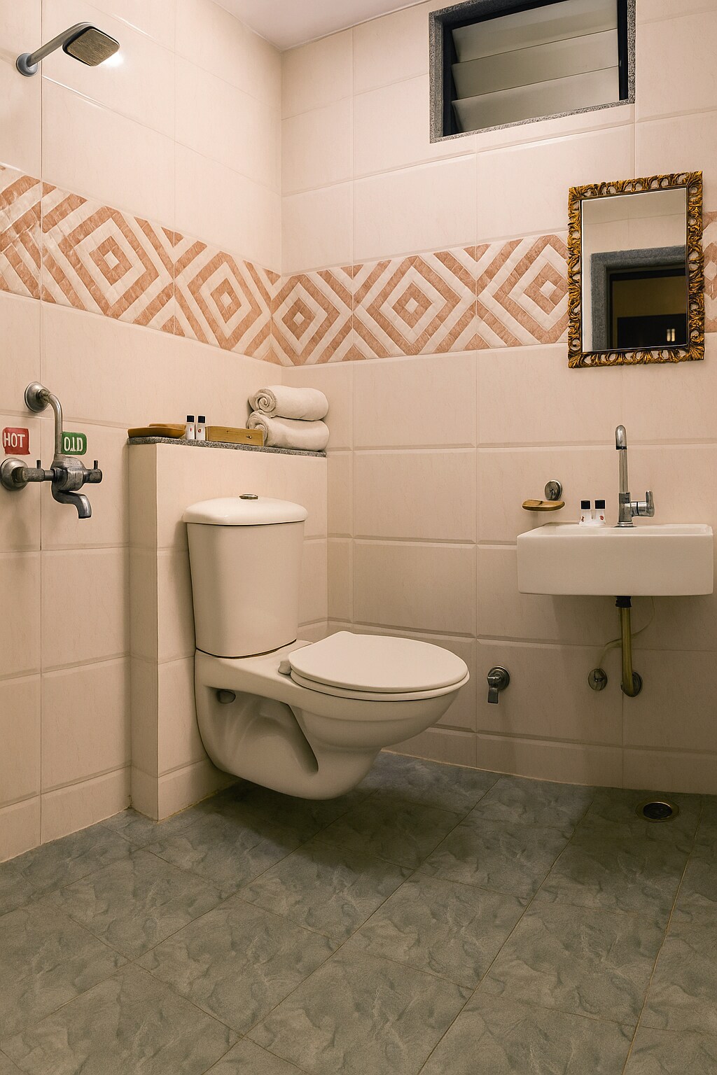 Hotel Harsh Palace - Tap to explore photos