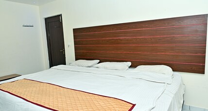 Siddveer Grand Room Type - Deluxe Room Siddveer Grand Room Type - Deluxe Room