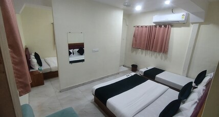 Hotel Glow Star Room Type - Family Room