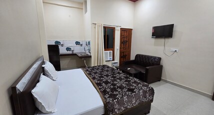 Siddhi Palace | Near Ram Mandir Room Type - Executive Room