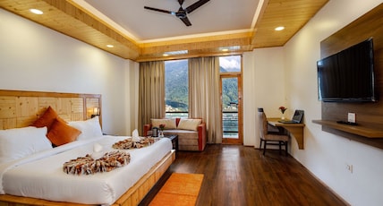 Hotel Mountain Crest Room Type - Deluxe Hotel Mountain Crest Room Type - Deluxe