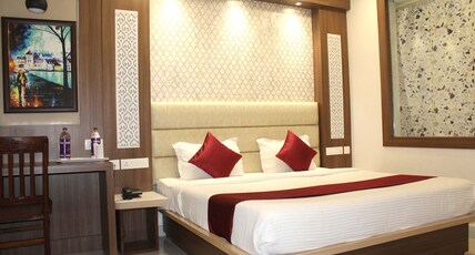HOTEL KUBER PALACE Room Type - Deluxe AC Room