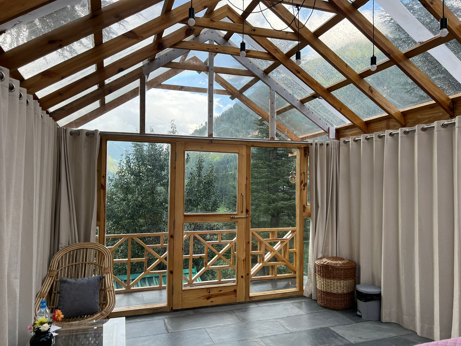 The Luar Chalet by Itsy Bitsy - Tap to explore photos