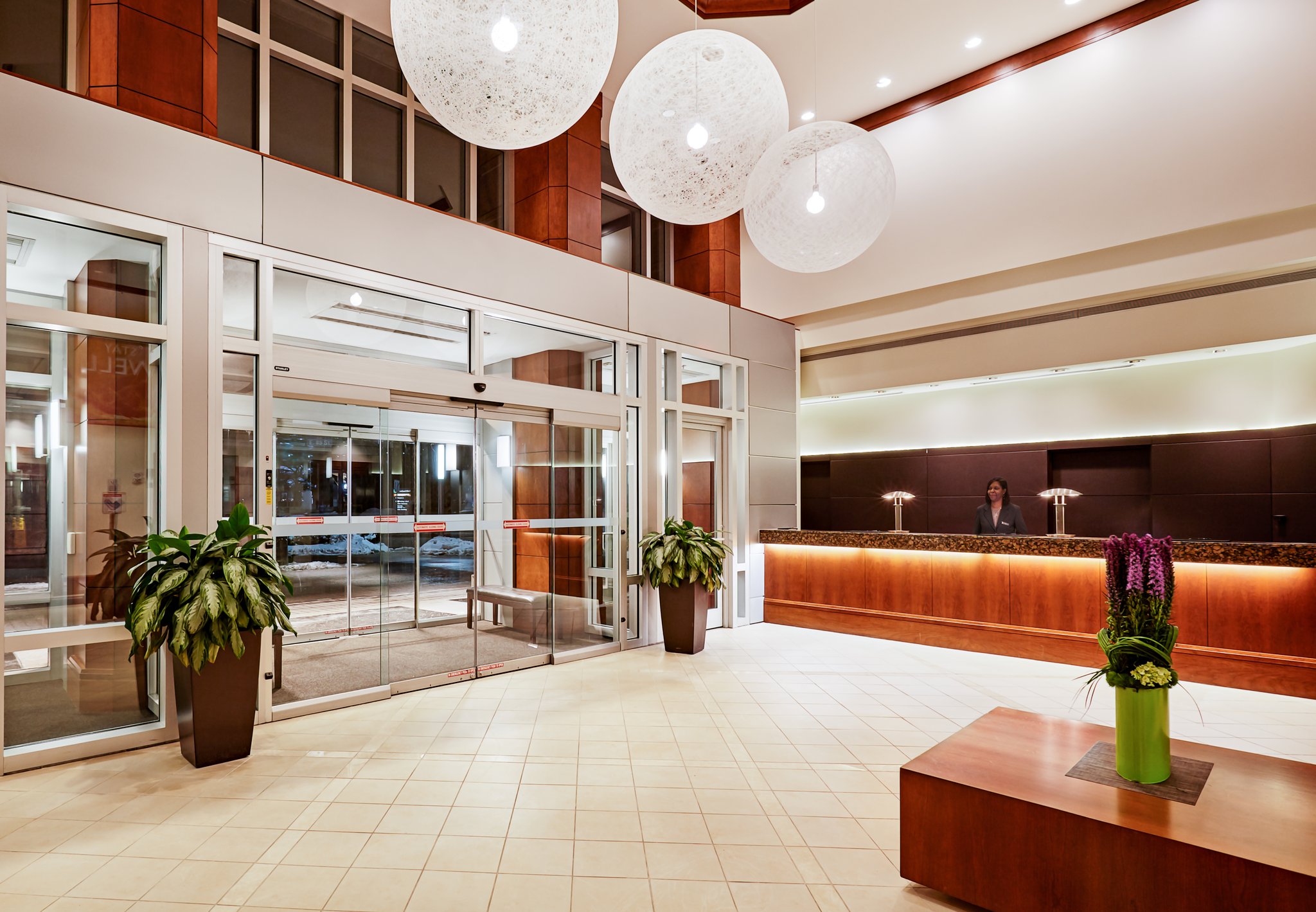 InterContinental SUITES HOTEL CLEVELAND - Tap to explore photos