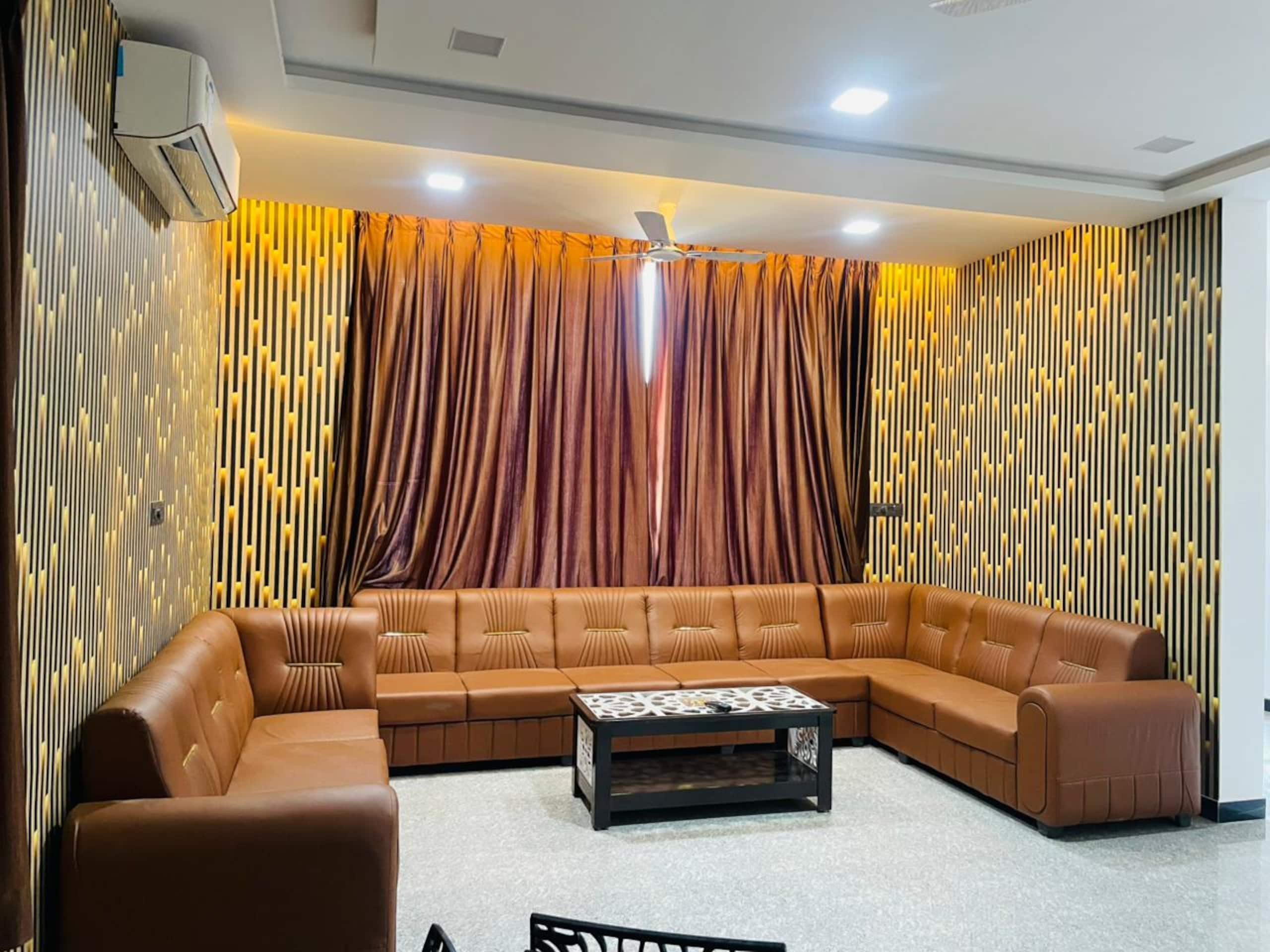Udaipur luxury 3BHK Villa with Private Pool Lawn - Tap to explore photos