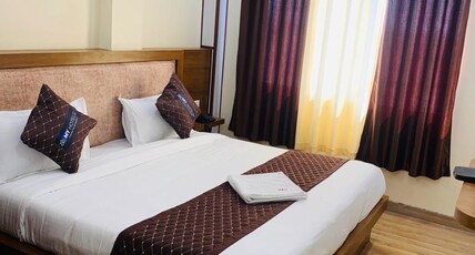 Hotel Atharv Airport Indore Room Type - Deluxe AC Room