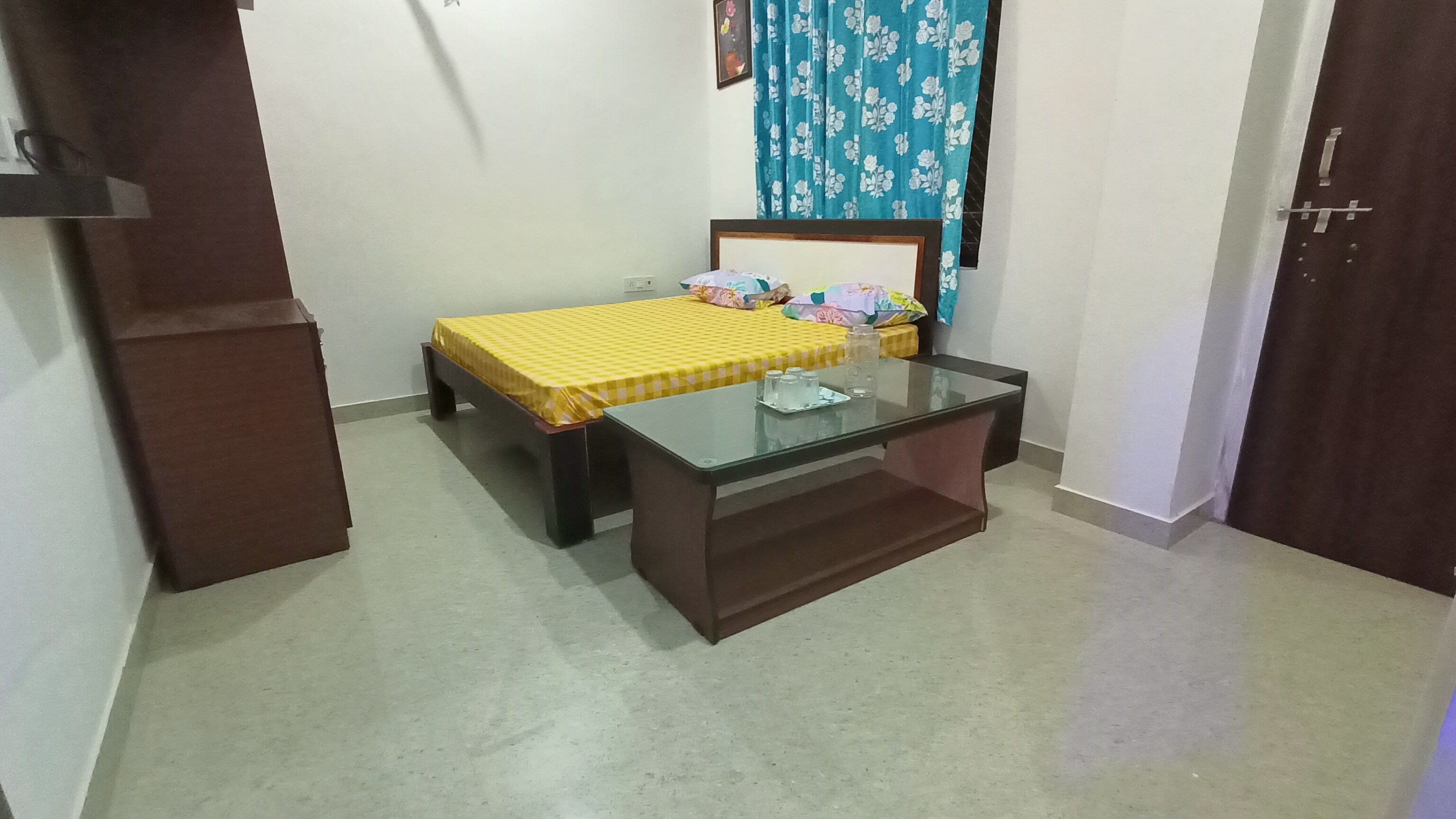 HOTEL SHREED - Tap to explore photos