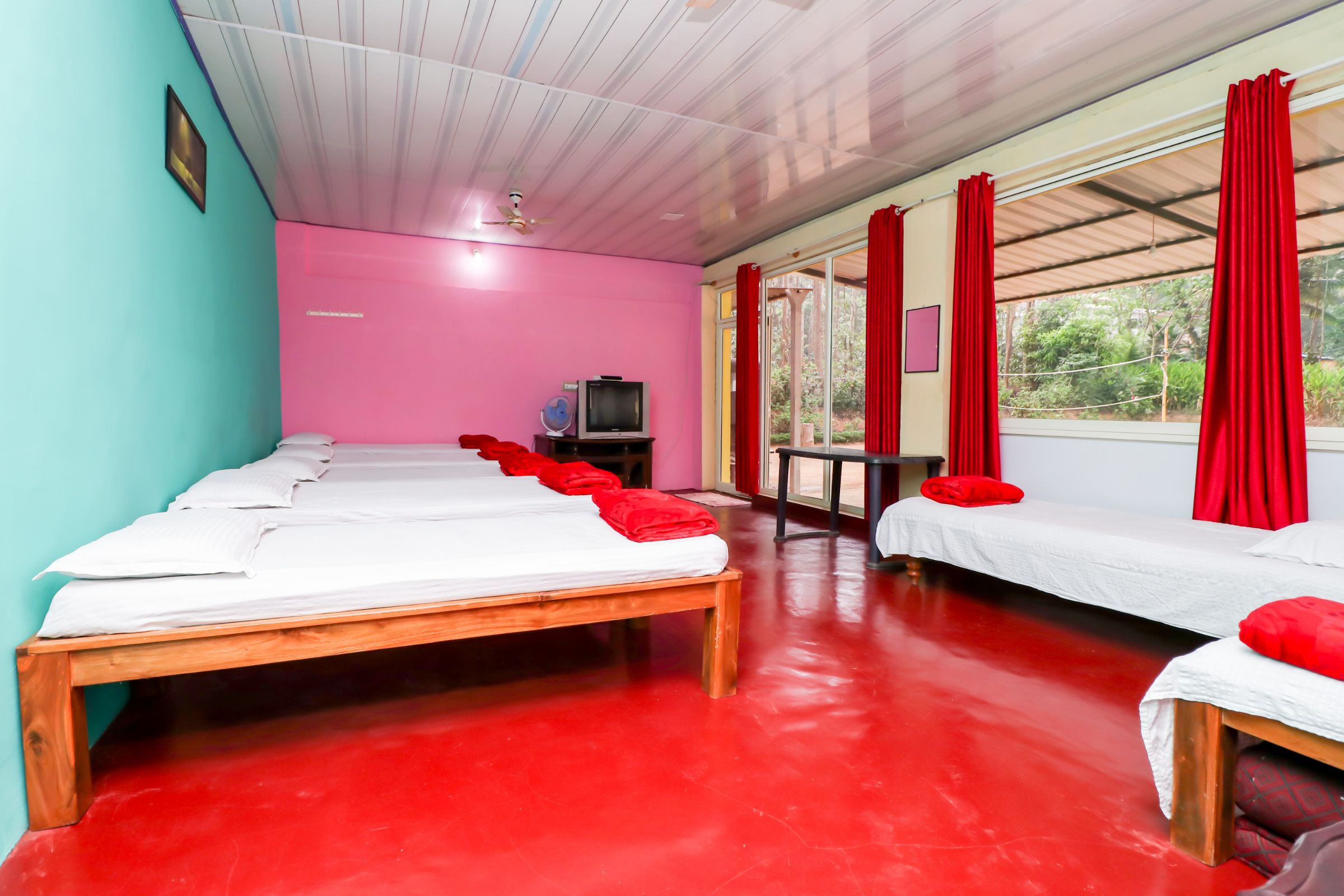 Madhugiri Homestay - Tap to explore photos