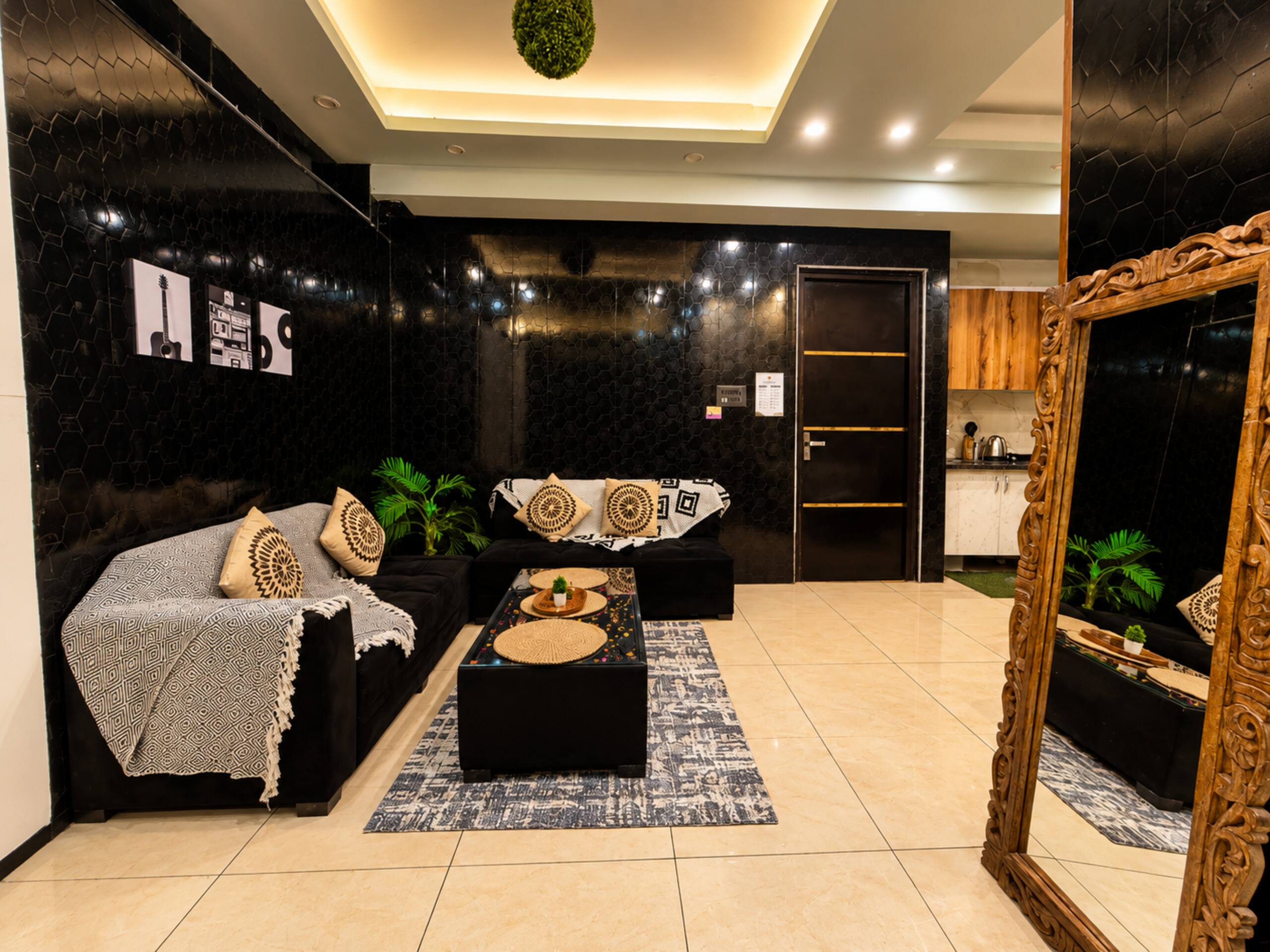 Cozy stay with Jacuzzi Home Theatre Sushant Lok - Tap to explore photos