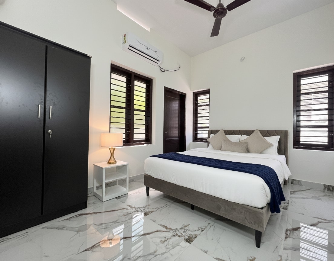 VAR Lime Haus AC 2BHK 250 mtr to Beach Foosbal - Tap to explore photos