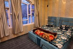 River Edge Home Stay