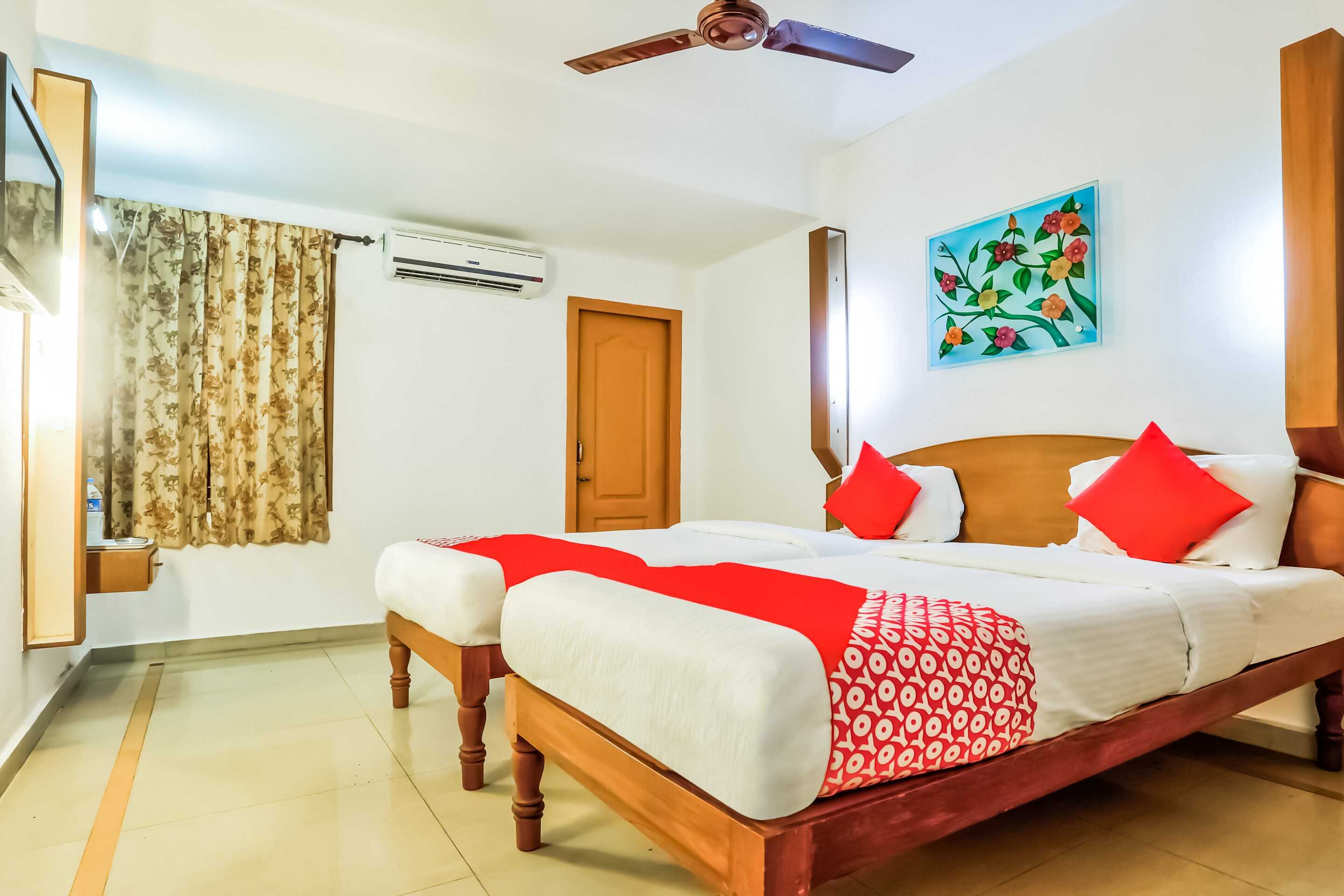 Hotel O VIJAISURYA - Tap to explore photos