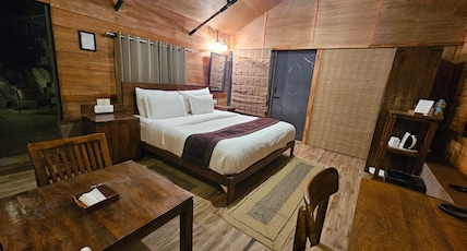 The Hiddengem Room Type - The Heritage luxury cabin