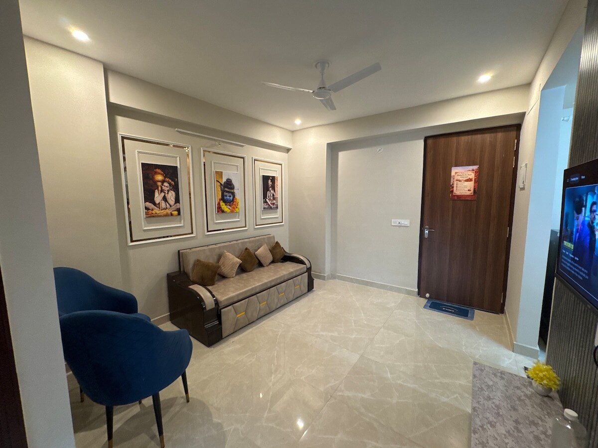 HomeArchs Nest Your Second Home in Kashi - Tap to explore photos