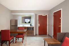 Hampton Inn & Suites-Atlanta Airport North-I-85