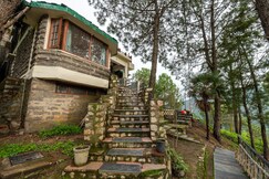 Address of Scenic 3BHK Stay in Solan | Cloud House