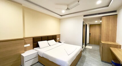 Hotel Chanakya Room Type - Deluxe Room