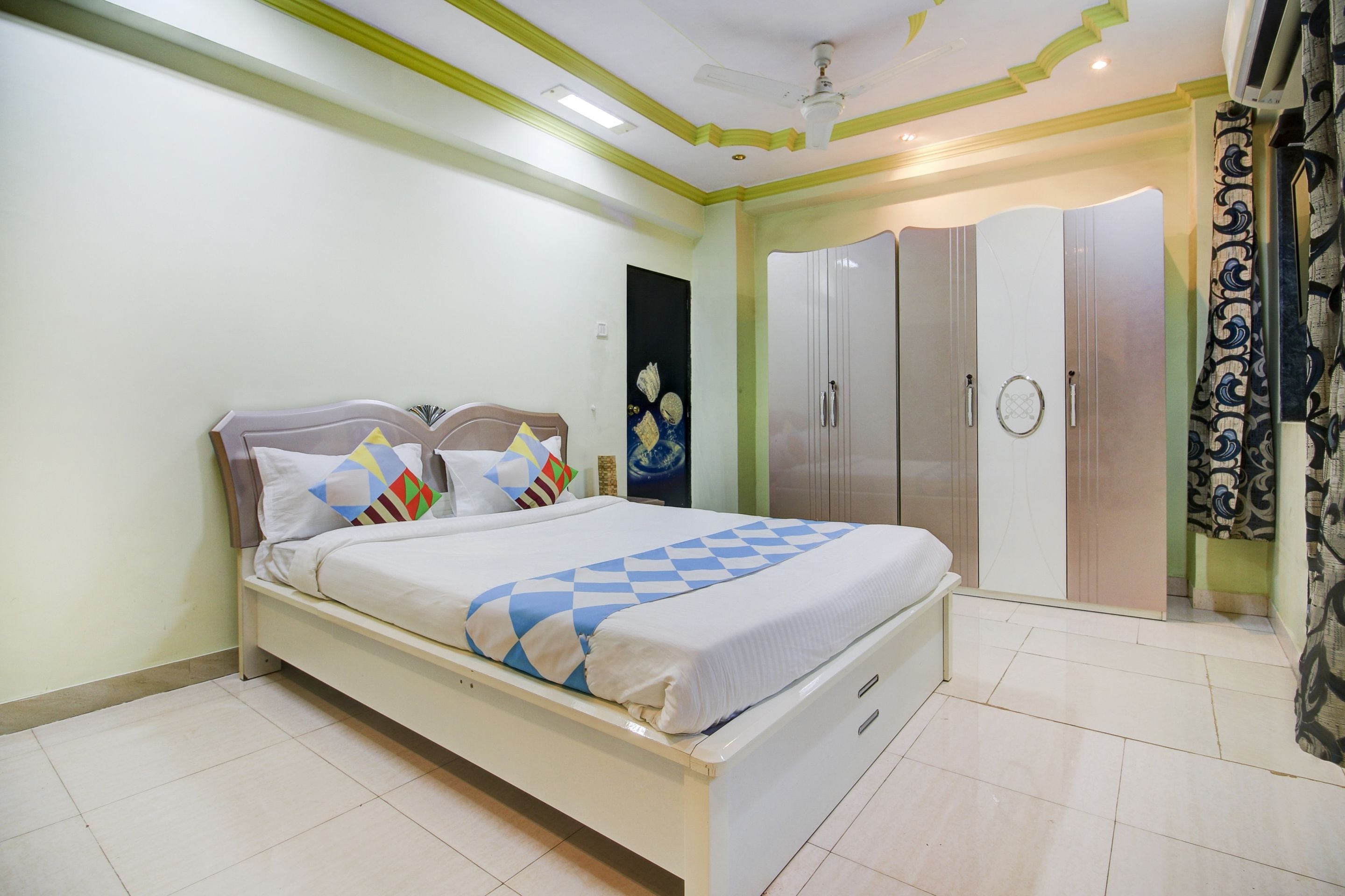 Hotel O Home Bunglow No - Tap to explore photos