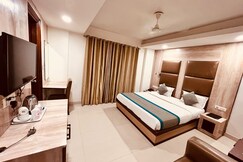 HOTEL SIZZLING STARR