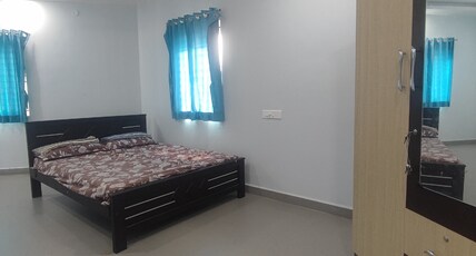 RK mahal & residency Room Type - Dulux double room 4