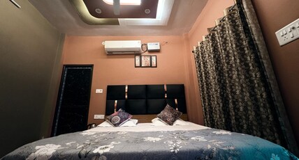 AAGYA HOMESTAY Room Type - Deluxe King Room