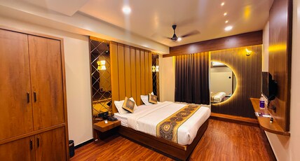 HOTEL RUDRA Room Type - Premium Room