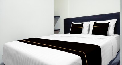 Hotel O Khan House Syariah Room Type - Indonesia Deluxe Double