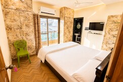 Simply yours I 3BHK by Homeyhuts (4f) I Near beach