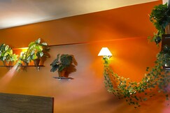 Sunset Peaks : A Romantic BoHo Studio