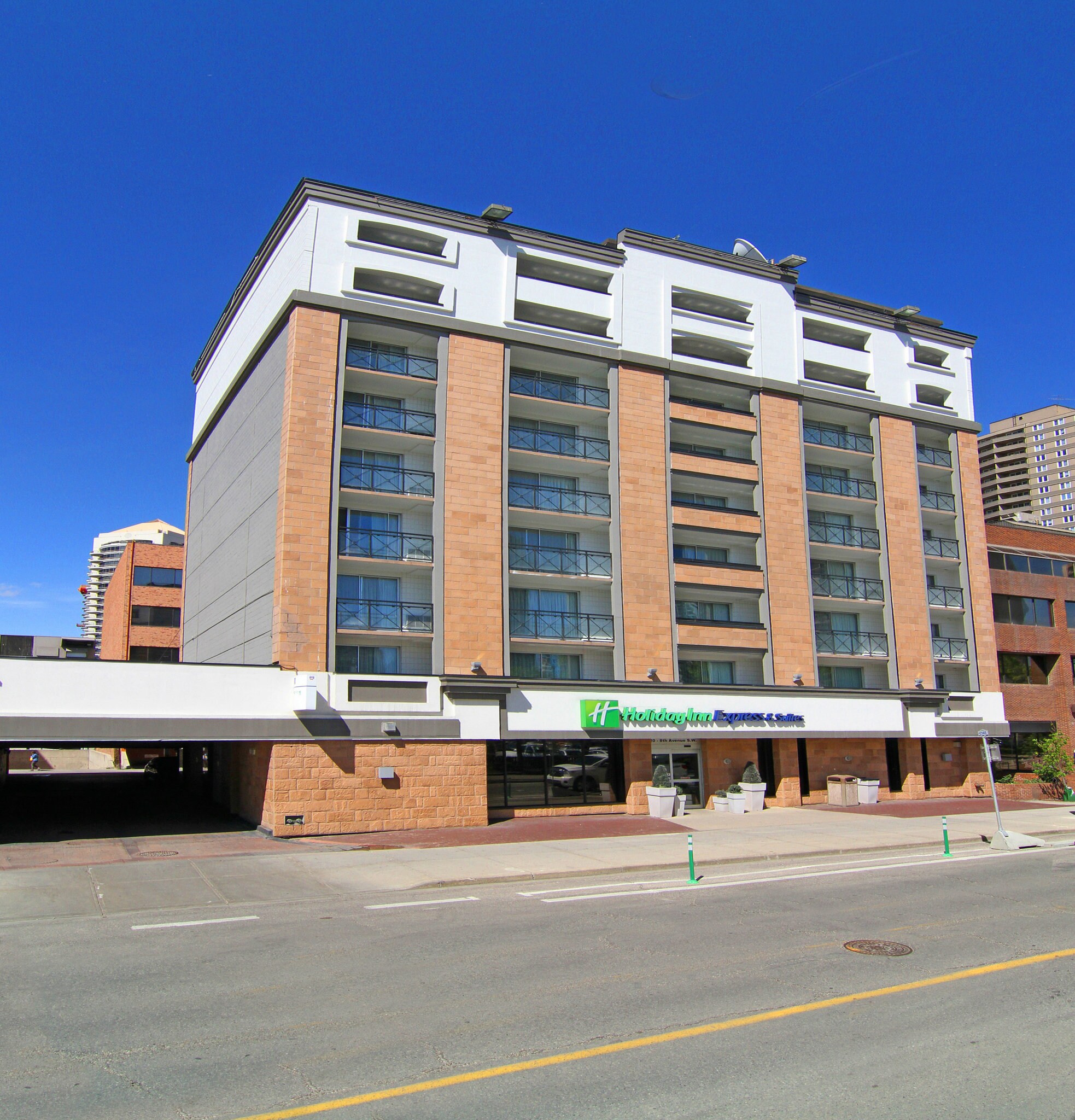 Holiday Inn Express Hotel & Suites Calgary - Tap to explore photos
