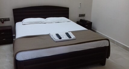 Abhilasha Homestay | Rooms & Restaurant Room Type - Ac Room