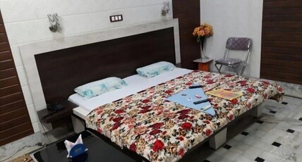 Hotel Khurana Palace Room Type - Super Deluxe Room