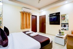 Hotel Global Stay @ Delhi Airport with Free Parking