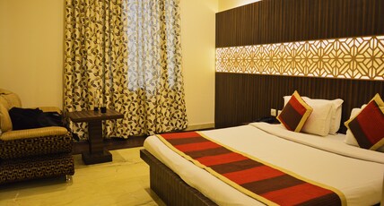 Hotel Goyal Palace Room Type - Deluxe AC Room