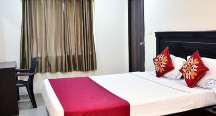 Hotel Sitara Grand Room Type - standard Room with Fan