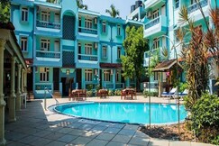 Blue Flamingo Osborne Apartments