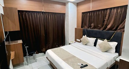 Hotel Regal Room Type - Super Deluxe Room