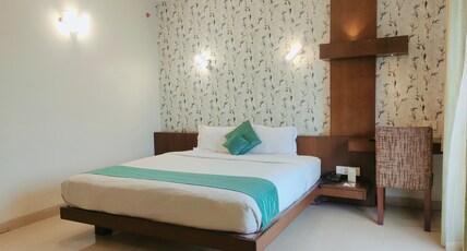 PIPUL UTKAL CONTINENTAL Room Type - DELUXE